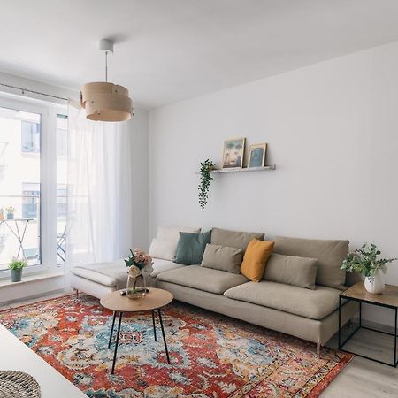 בודפשט Corvin Apartment With Balcony And Ac מראה חיצוני תמונה