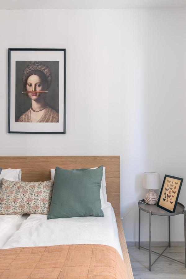 בודפשט Corvin Apartment With Balcony And Ac מראה חיצוני תמונה