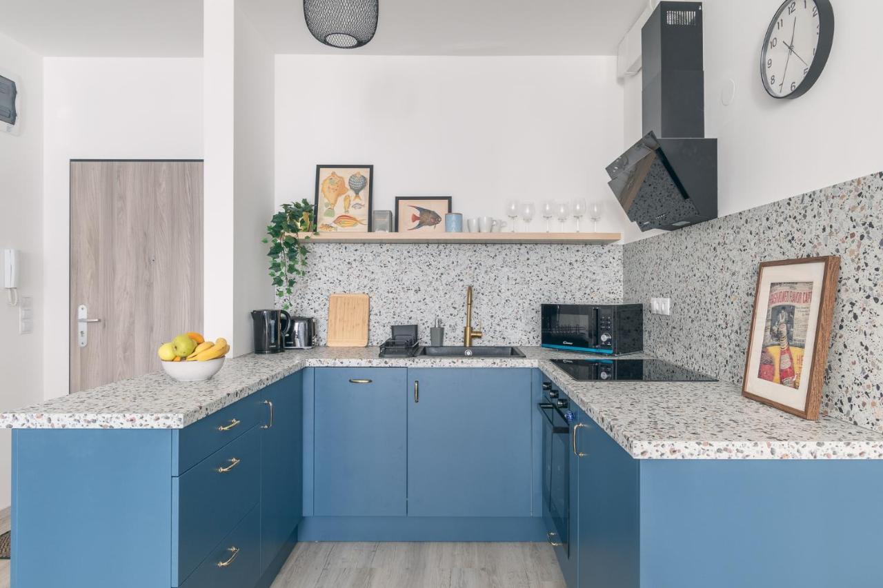 בודפשט Corvin Apartment With Balcony And Ac מראה חיצוני תמונה